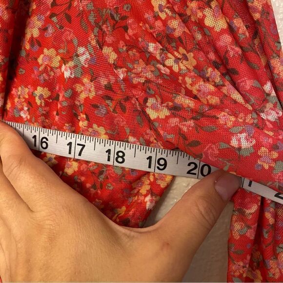 Lane Bryant micro Floral Print v Neck Peasant Prairie boho mesh Blouse red 14/16 - Picture 5 of 11